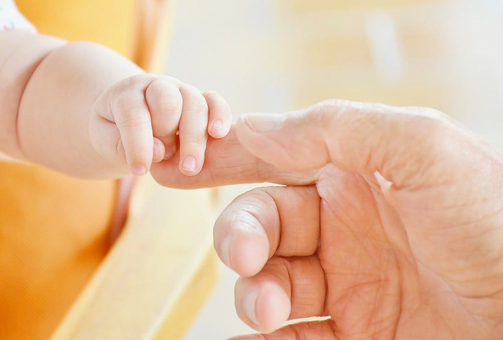 Comment faire un test de paternité sans la présence du père : Les options et les démarches à suivre
